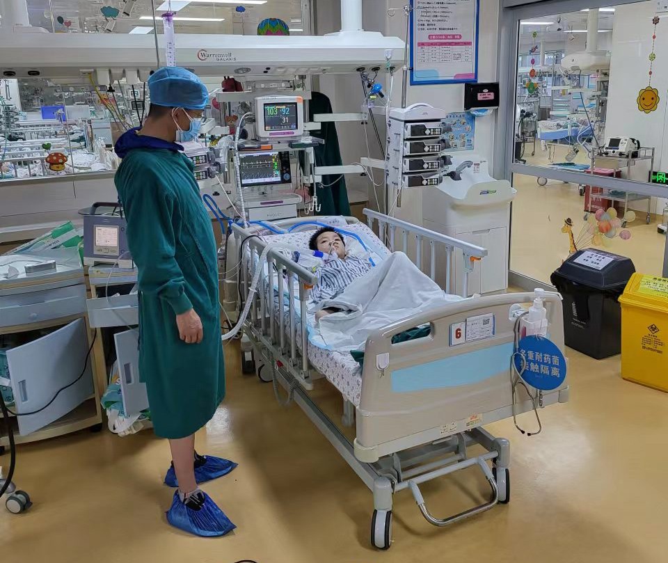 莒南县跨省救护车出租公司